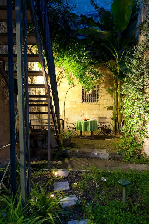 Casa D'Artista Suite & Garden Лечче Екстер'єр фото